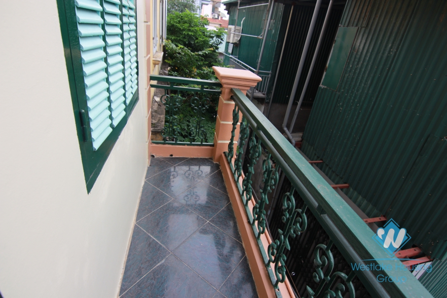 Unfurnished house for rent in Au Co street, Tay Ho district, Ha Noi